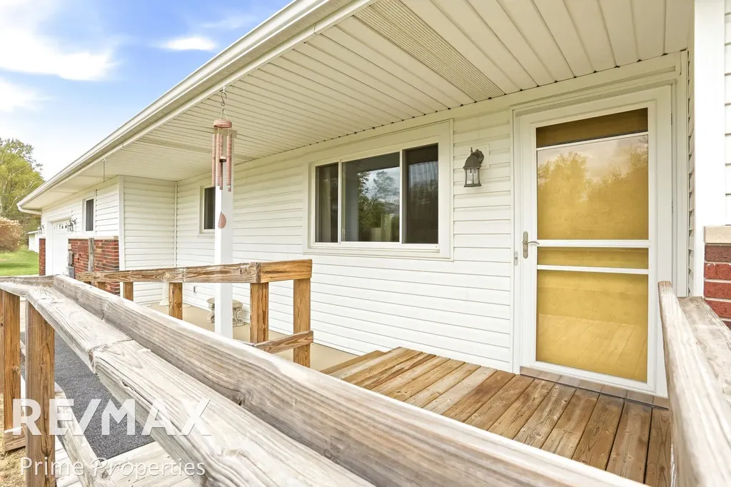 4301 Curtis Road Bridgeport Charter Township MI 48415