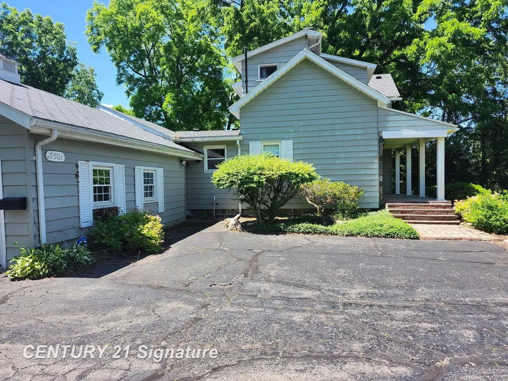 5501 Calkins Road Flint Charter Township MI 48532