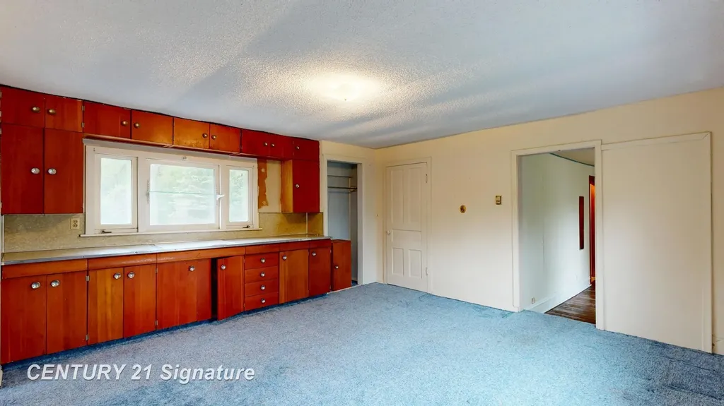 5501 Calkins Road Flint Charter Township MI 48532
