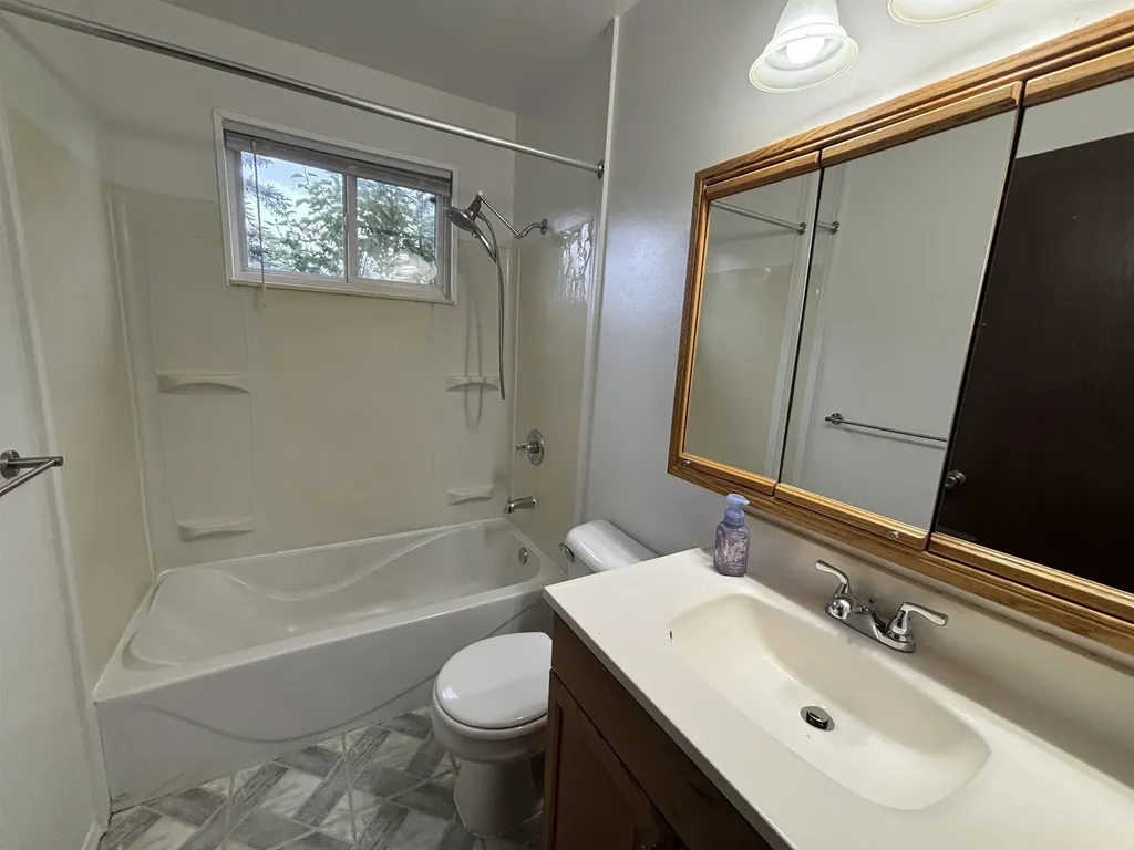 2222 Nebraska Avenue Bridgeport Charter Township MI 48601