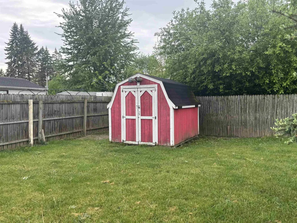 2222 Nebraska Avenue Bridgeport Charter Township MI 48601