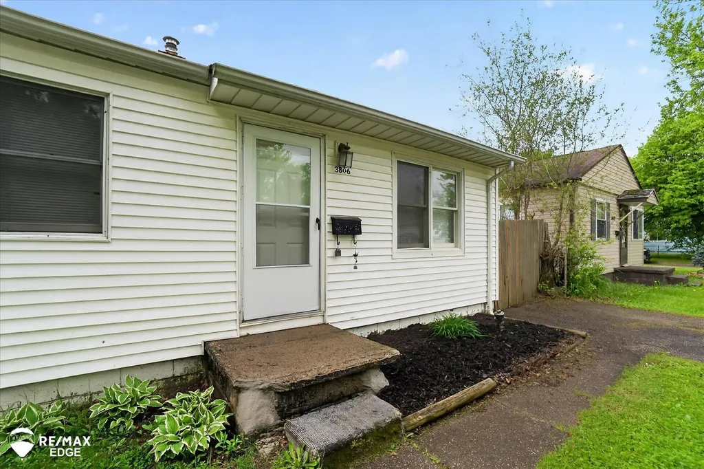 3806 Pitkin Avenue Flint City MI 48506