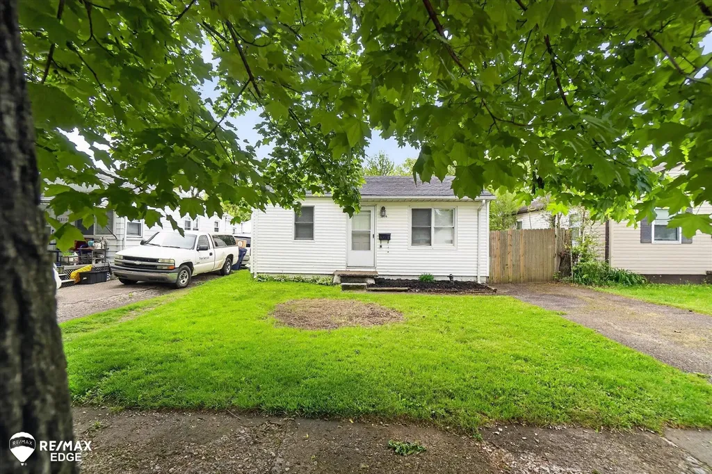3806 Pitkin Avenue Flint City MI 48506