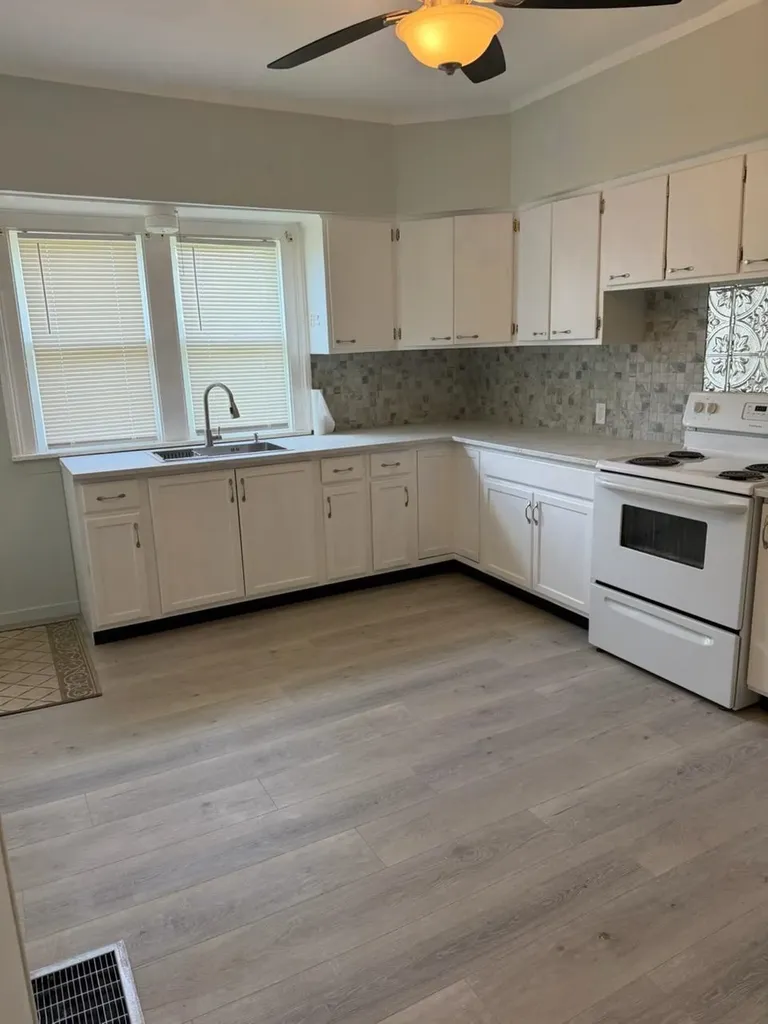 608 Oakwood Street Owosso City MI 48867