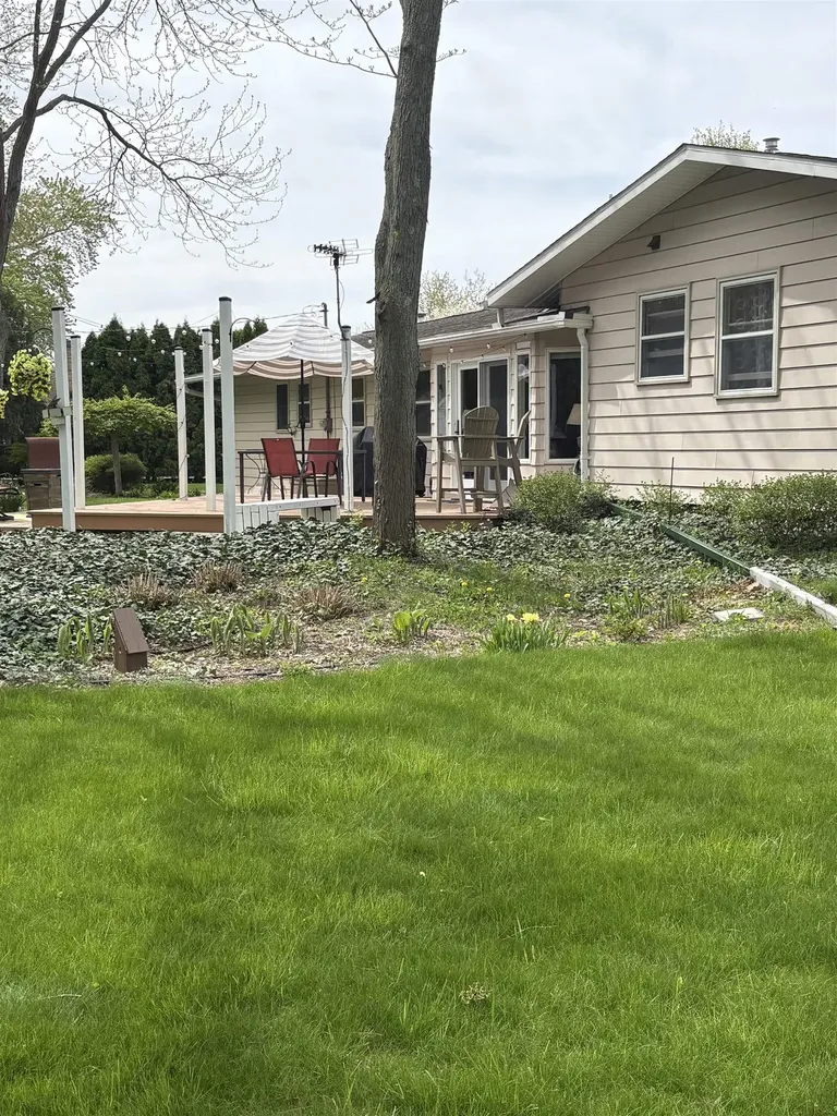 1 Wiltse Court Saginaw Charter Township MI 48603