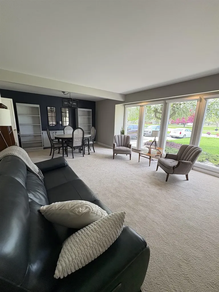 1 Wiltse Court Saginaw Charter Township MI 48603