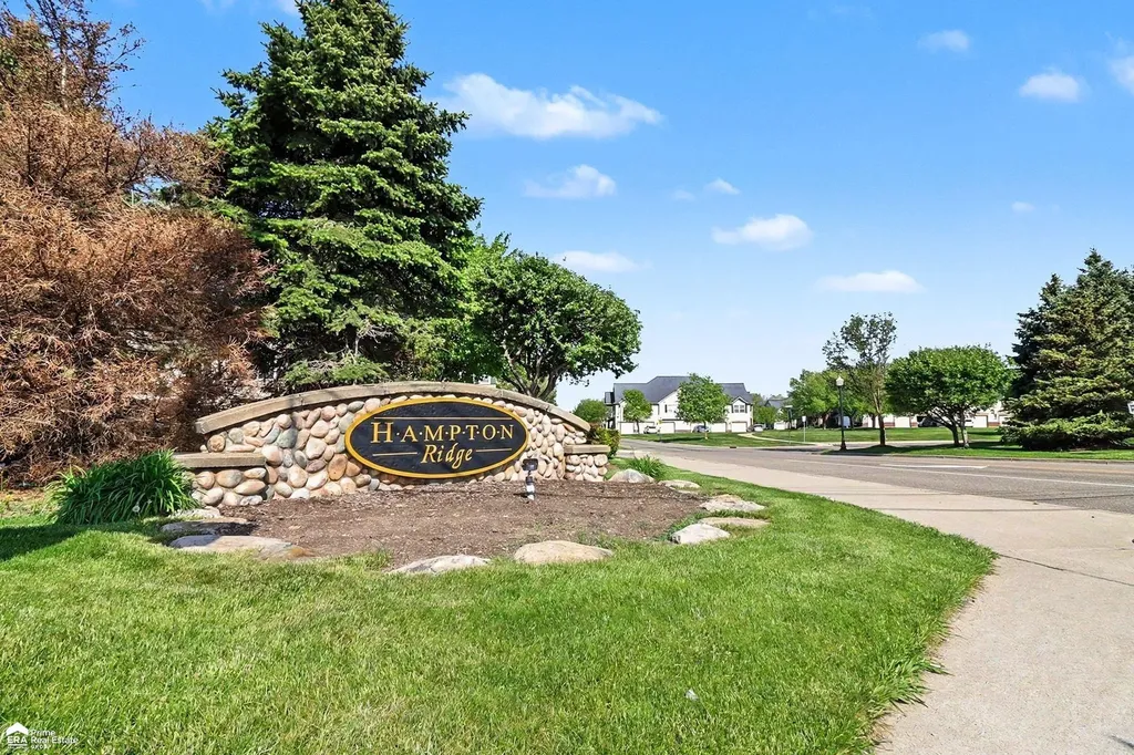 4011 Hampton Ridge Boulevard Genoa Township MI 48843