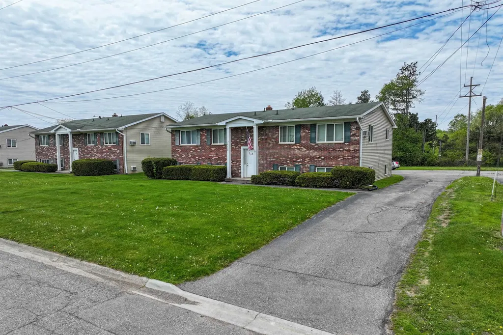 7415 Roger Thomas #2 Drive Genesee Charter Township MI 48458
