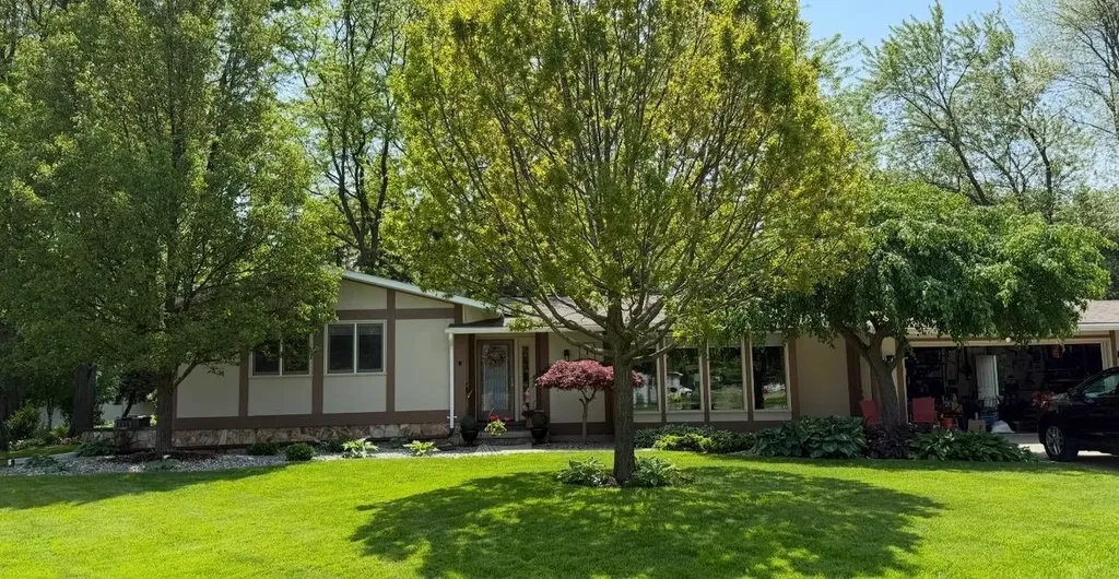 1 Wiltse Court Saginaw Charter Township MI 48603