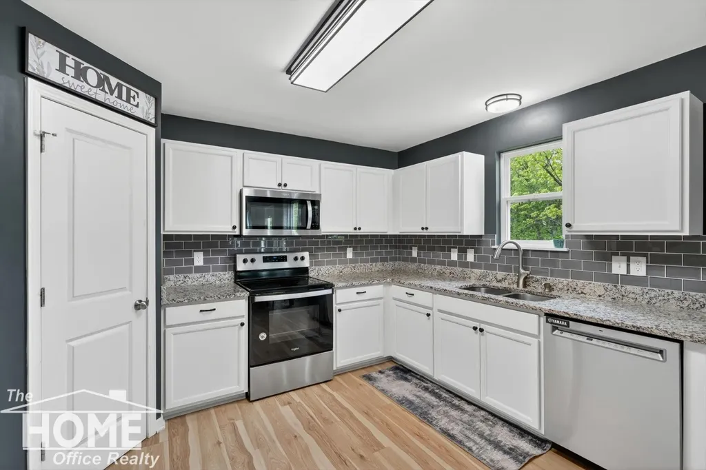 160 Ash Street Corunna City MI 48817