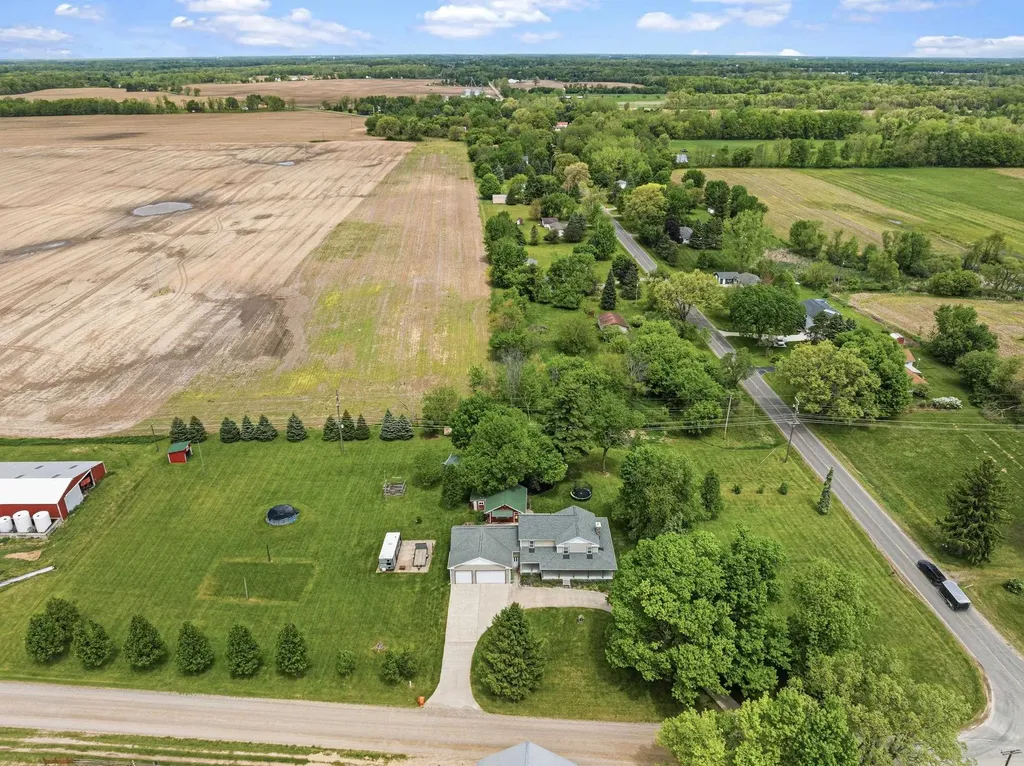 9975 Lehring Road Burns Township MI 48429