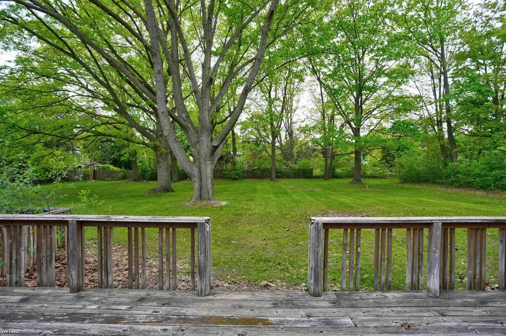 5531 Sugar Bush Lane Flint Charter Township MI 48532