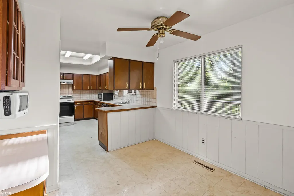 5531 Sugar Bush Lane Flint Charter Township MI 48532
