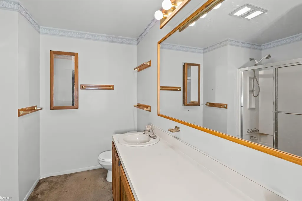 5531 Sugar Bush Lane Flint Charter Township MI 48532