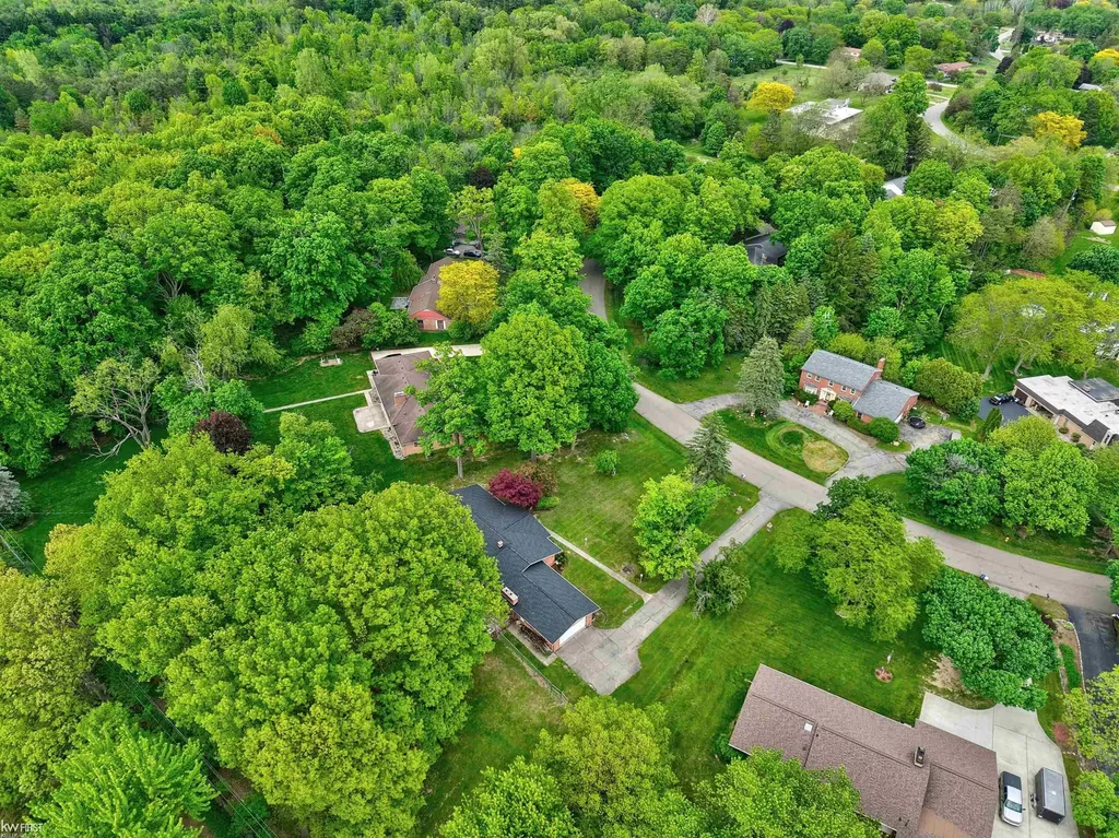 5531 Sugar Bush Lane Flint Charter Township MI 48532