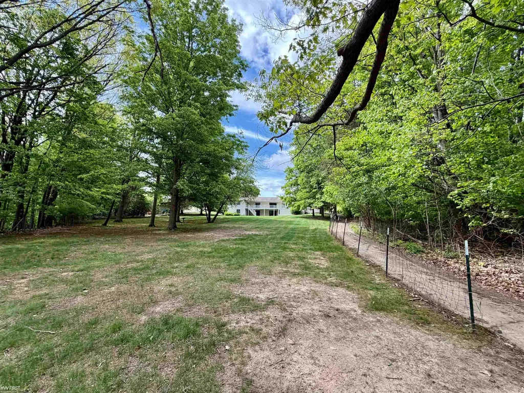 7432 River Road Flushing Charter Township MI 48433