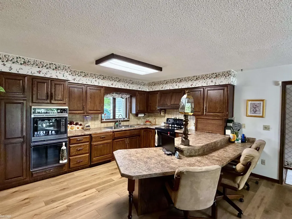 7432 River Road Flushing Charter Township MI 48433