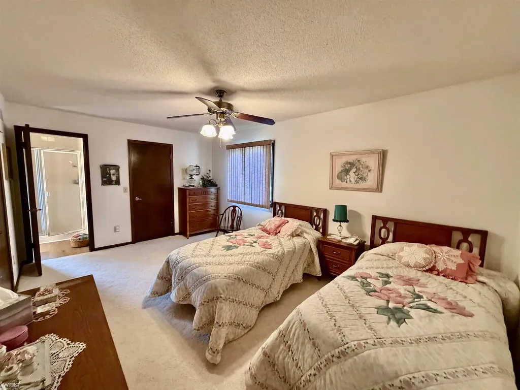 7432 River Road Flushing Charter Township MI 48433