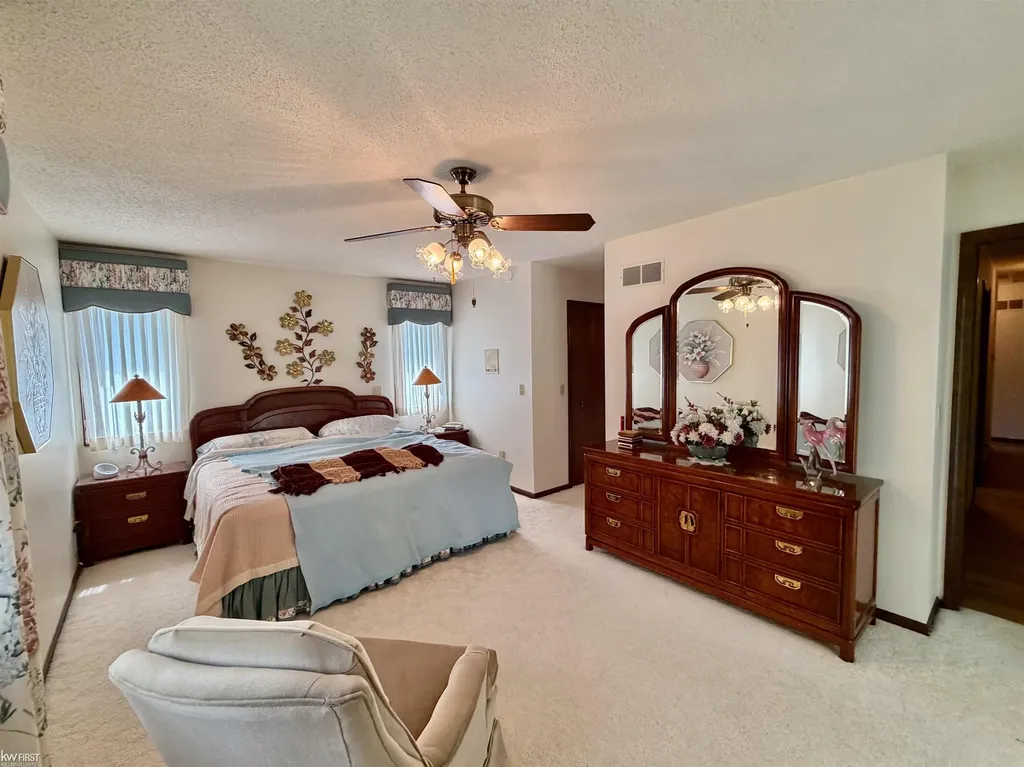 7432 River Road Flushing Charter Township MI 48433
