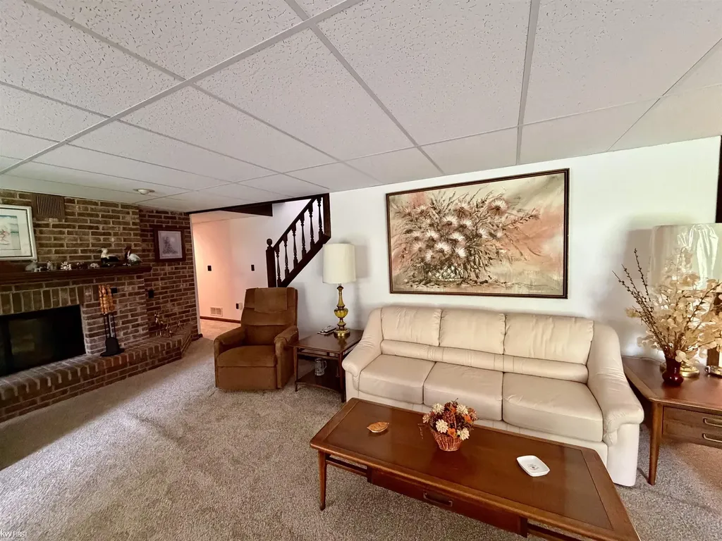 7432 River Road Flushing Charter Township MI 48433
