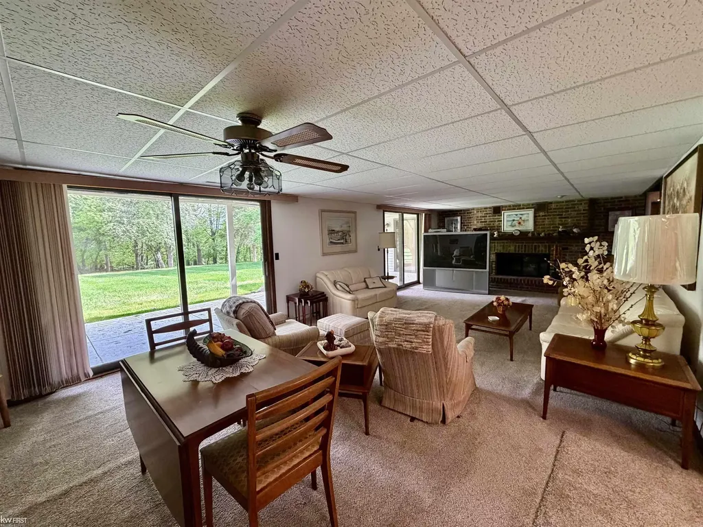 7432 River Road Flushing Charter Township MI 48433