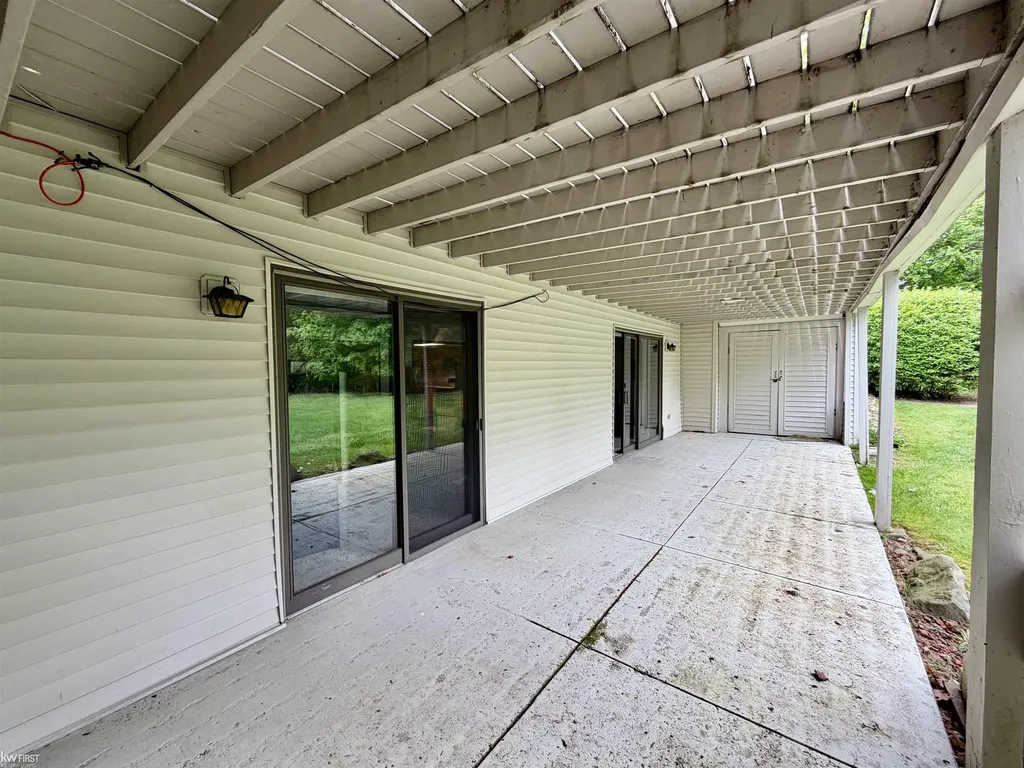 7432 River Road Flushing Charter Township MI 48433
