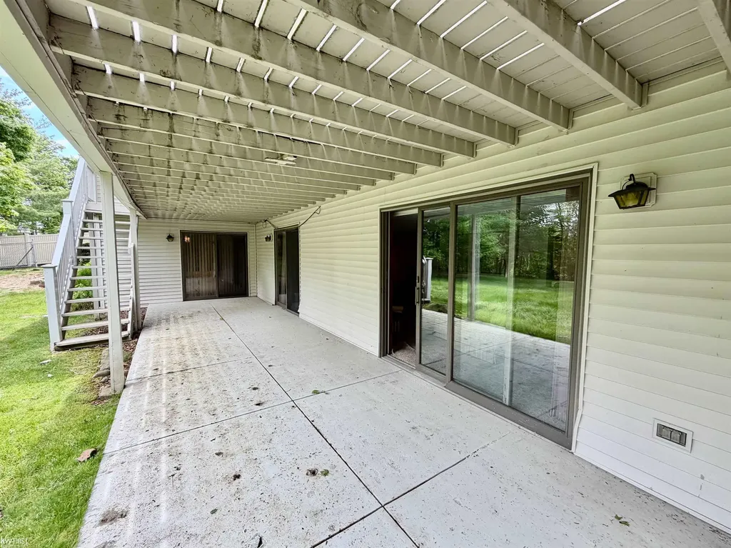 7432 River Road Flushing Charter Township MI 48433