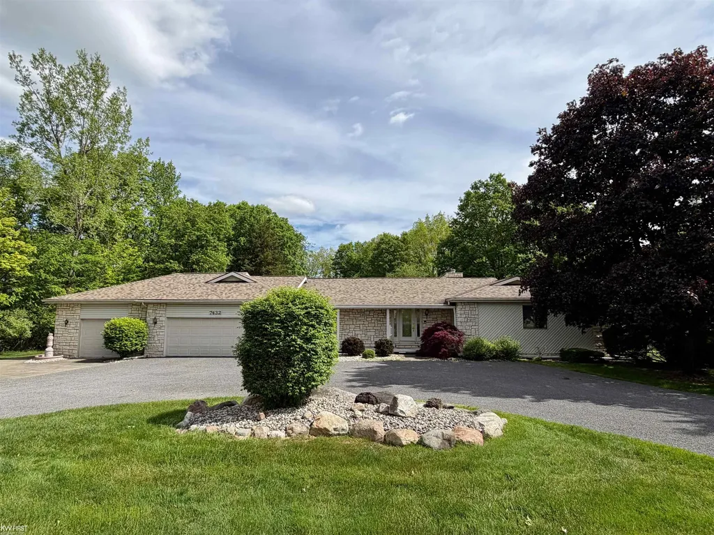 7432 River Road Flushing Charter Township MI 48433