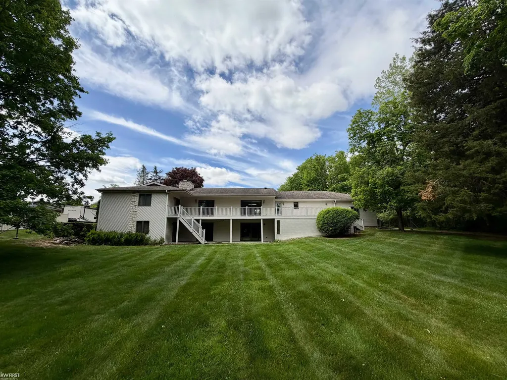 7432 River Road Flushing Charter Township MI 48433