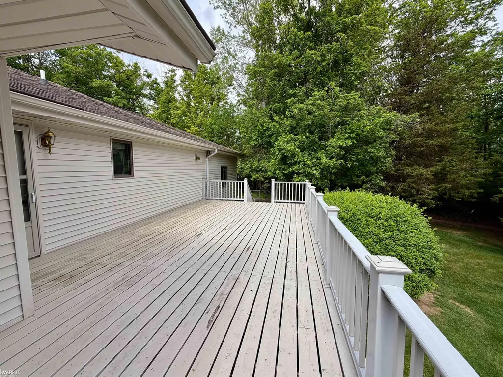 7432 River Road Flushing Charter Township MI 48433