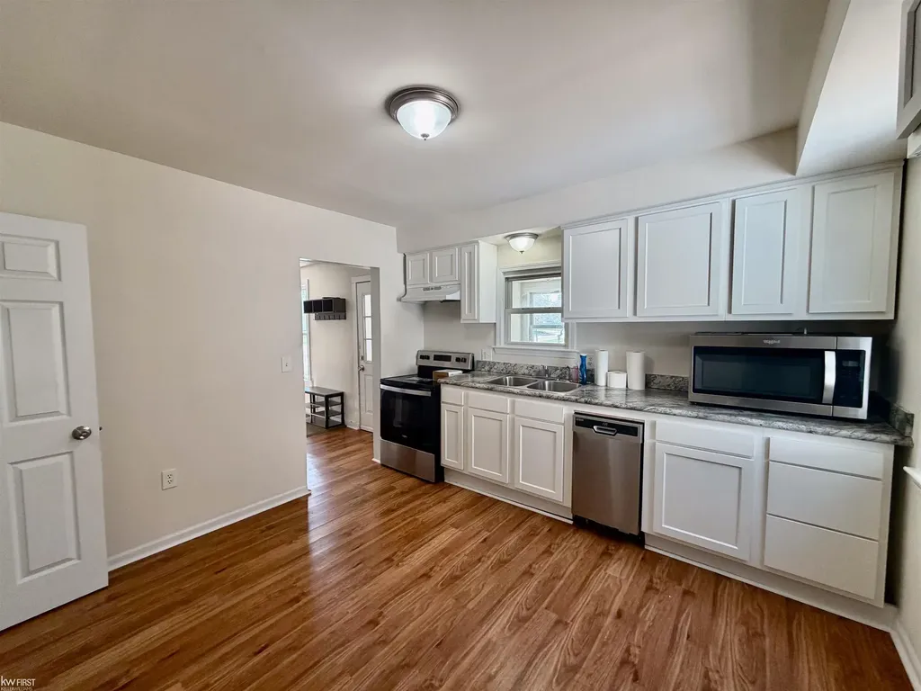 1217 Rawlins Street Port Huron City MI 48060