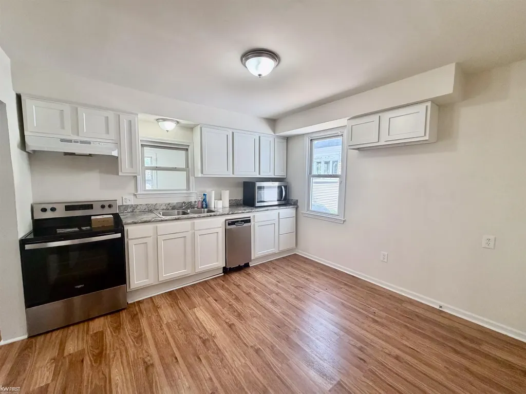1217 Rawlins Street Port Huron City MI 48060