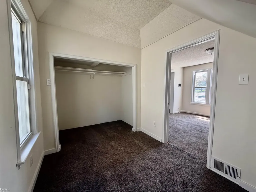 1217 Rawlins Street Port Huron City MI 48060