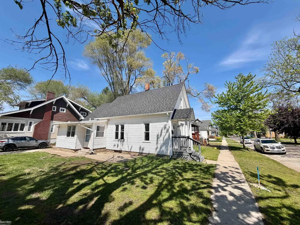 1217 Rawlins Street Port Huron City MI 48060
