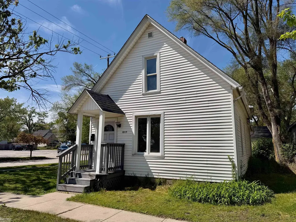 1217 Rawlins Street Port Huron City MI 48060