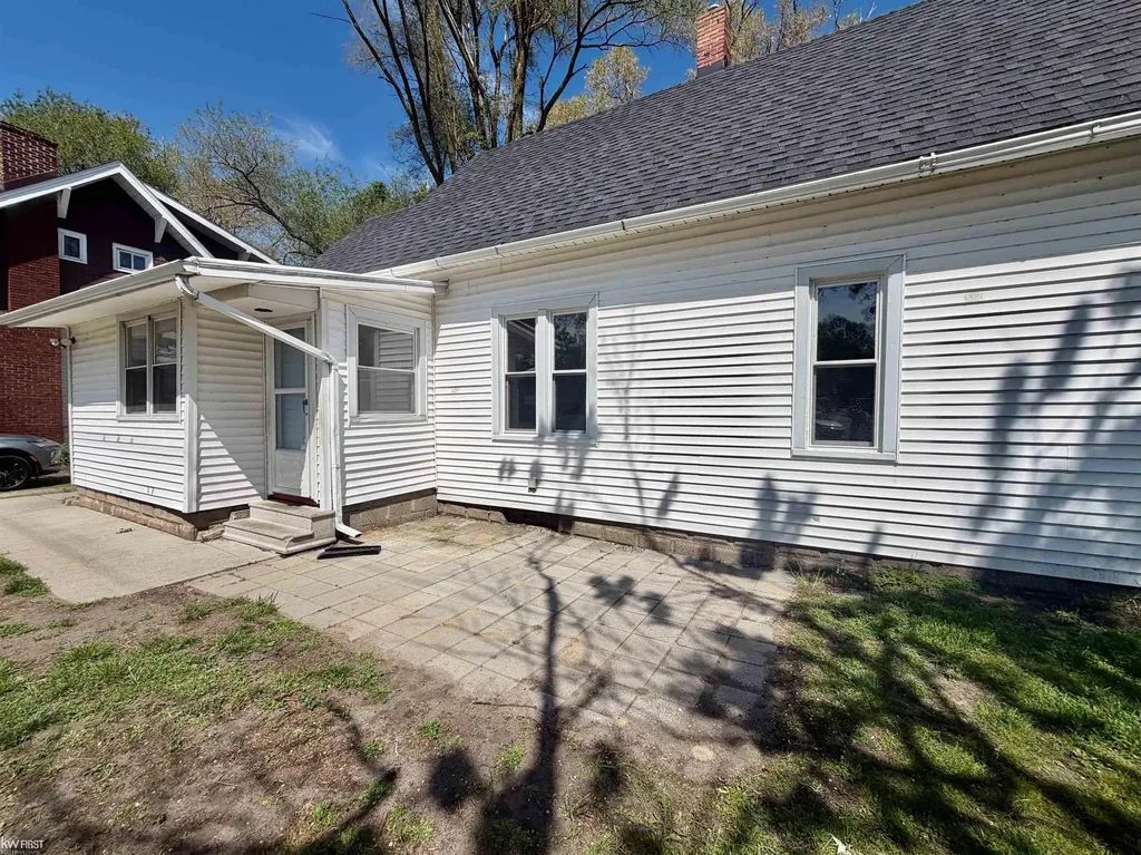 1217 Rawlins Street Port Huron City MI 48060