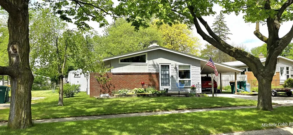 811 Thomas Street Flushing City MI 48433