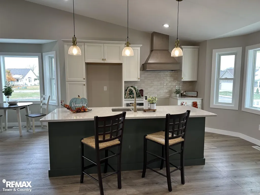 1430 Mallard Circle Owosso City MI 48867