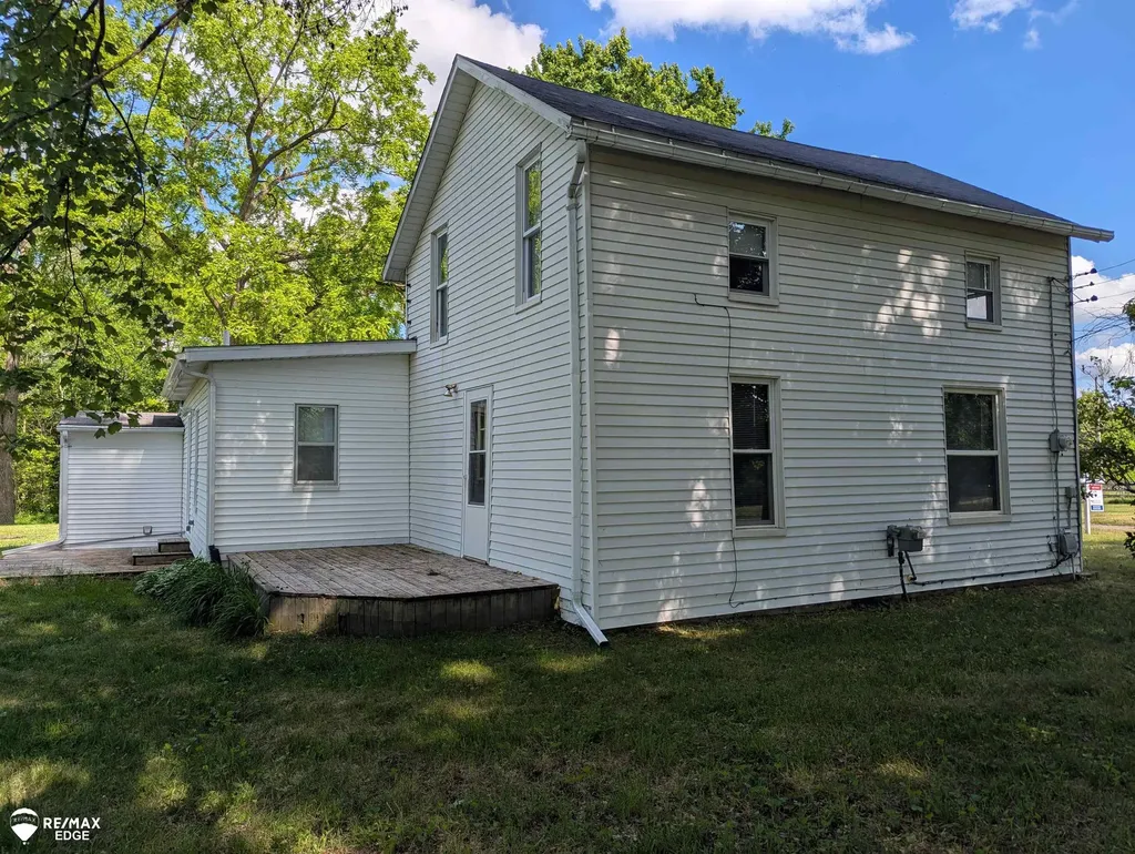 9408 Mcafee Road Montrose Charter Township MI 48457