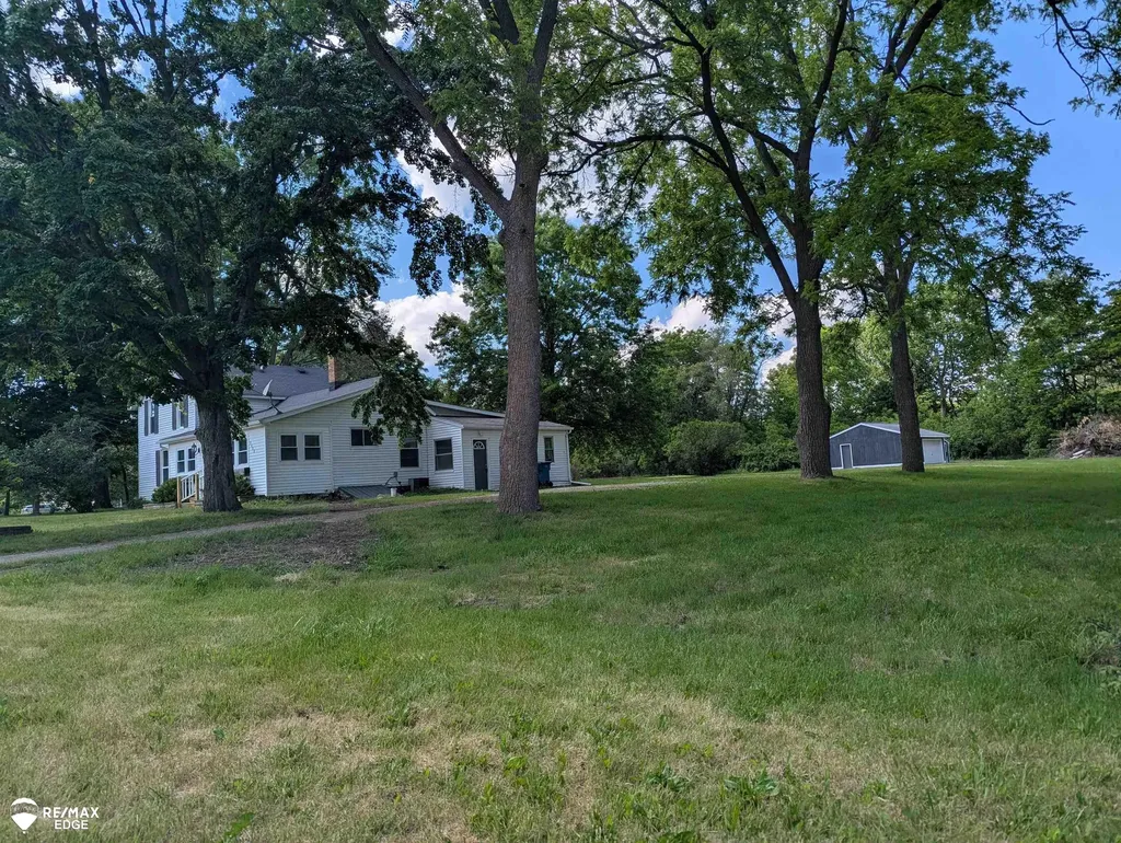 9408 Mcafee Road Montrose Charter Township MI 48457