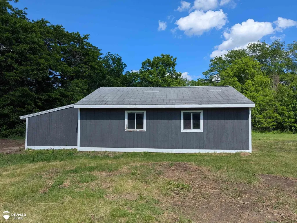 9408 Mcafee Road Montrose Charter Township MI 48457
