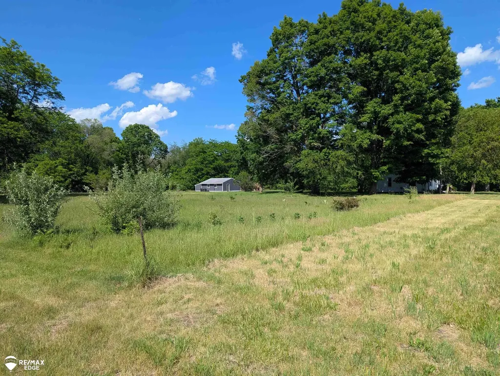 9408 Mcafee Road Montrose Charter Township MI 48457