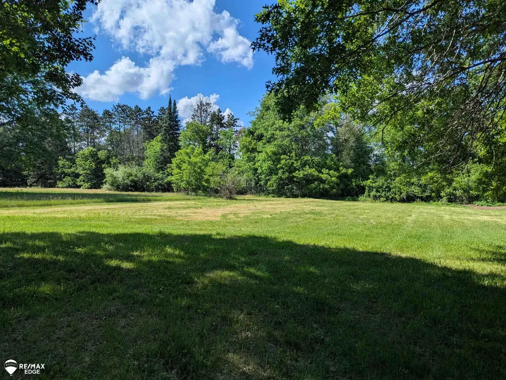 9408 Mcafee Road Montrose Charter Township MI 48457