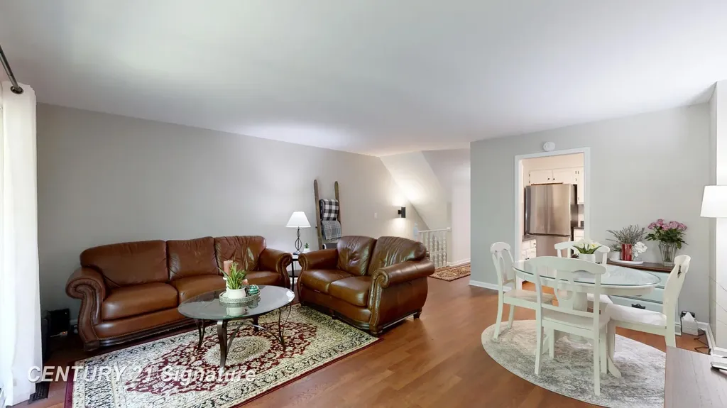 553 Oakbrook Circle Flushing City MI 48433