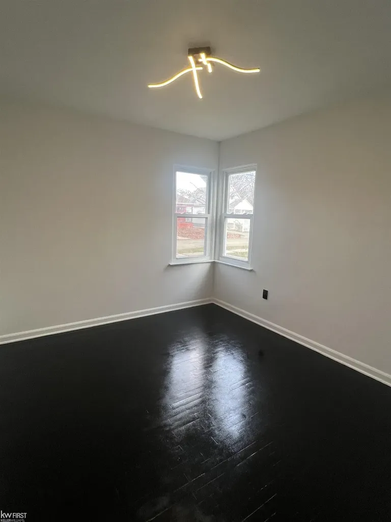 1433 Acacia Street Saginaw City MI 48602