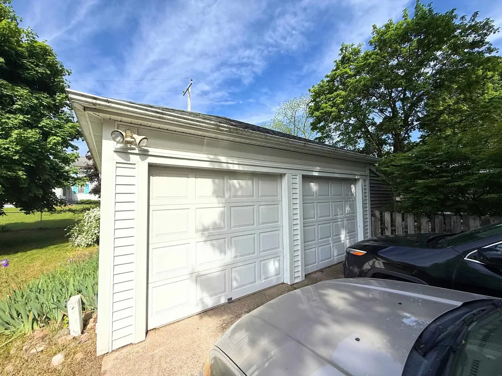 123 Madison Street Vassar City MI 48768