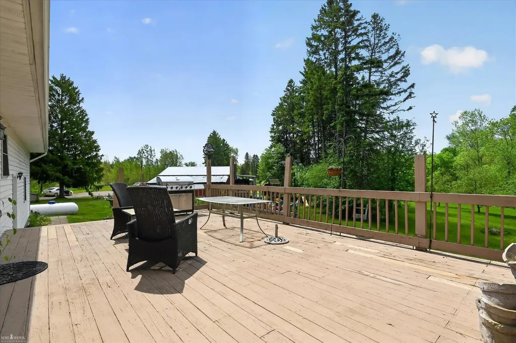 3477 Winegar Road Perry Township MI 48872