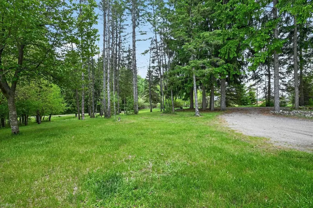3477 Winegar Road Perry Township MI 48872