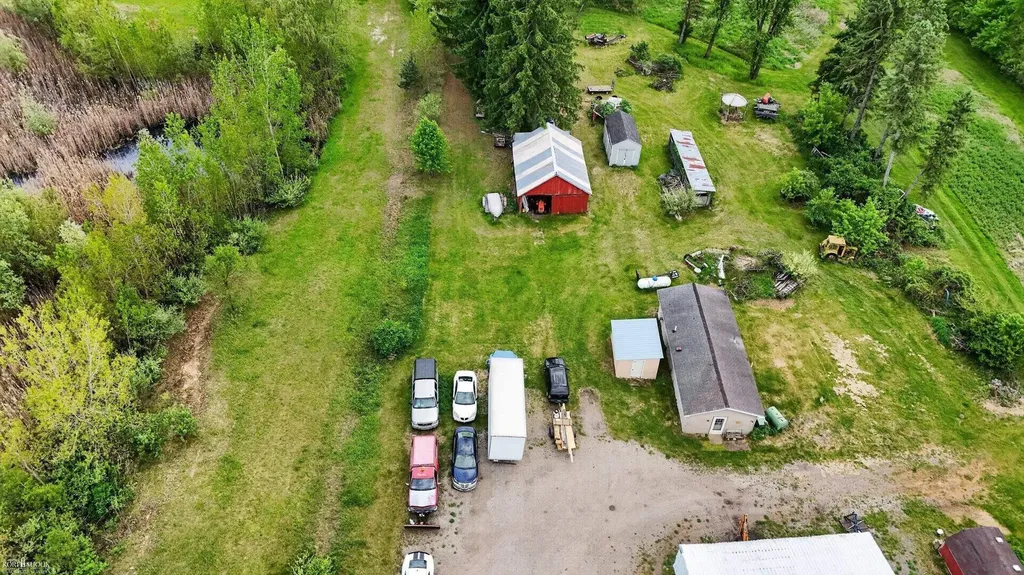3477 Winegar Road Perry Township MI 48872