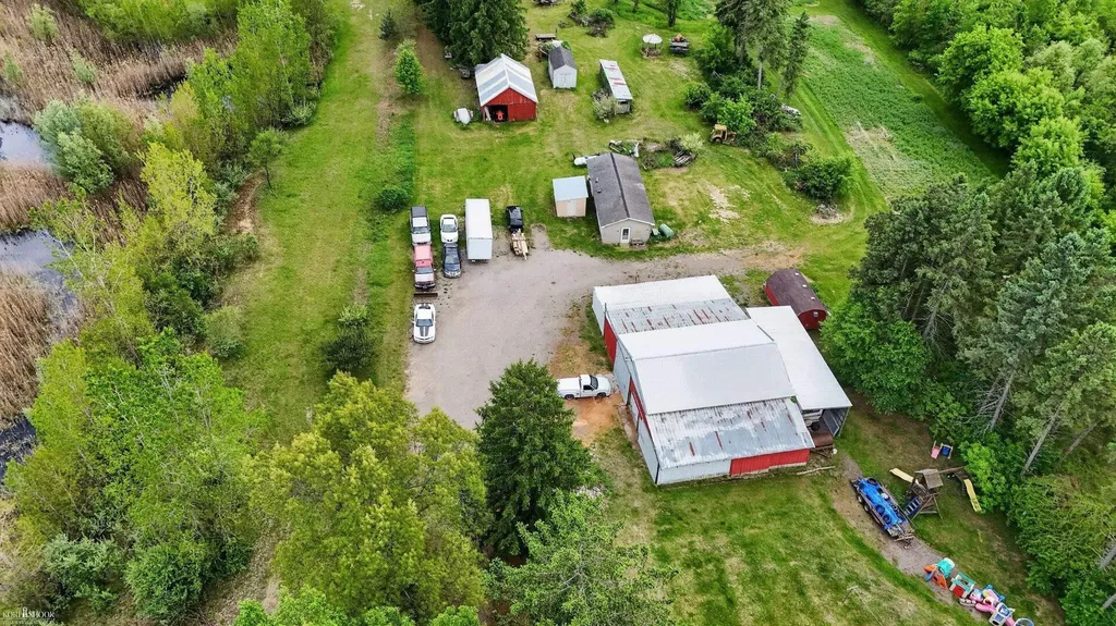 3477 Winegar Road Perry Township MI 48872